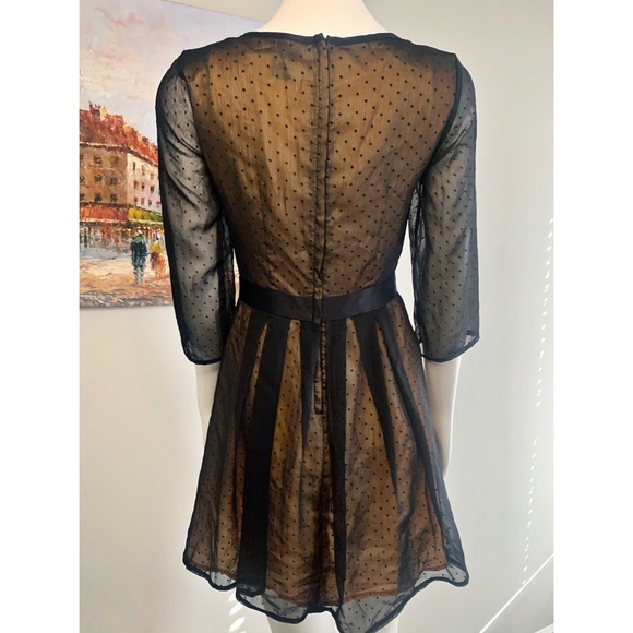 P R E T T Y. L I T T L E. T H I N G - Picture 3 of 5